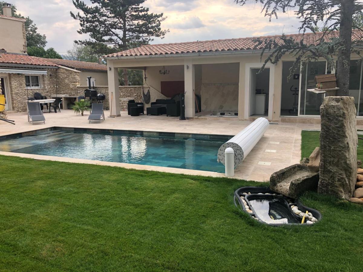 Vila Au Milieu Des Piboules De Provence. LʼIsle-sur-la-Sorgue Exteriér fotografie
