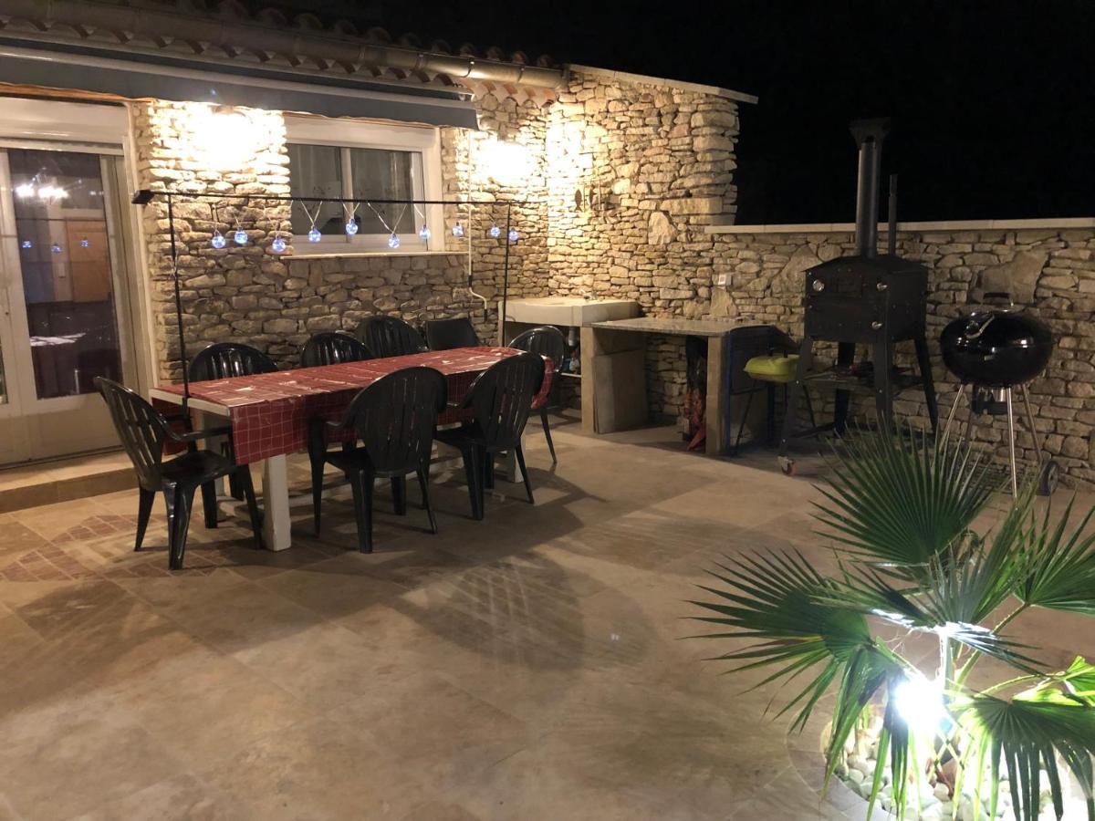 Vila Au Milieu Des Piboules De Provence. LʼIsle-sur-la-Sorgue Exteriér fotografie