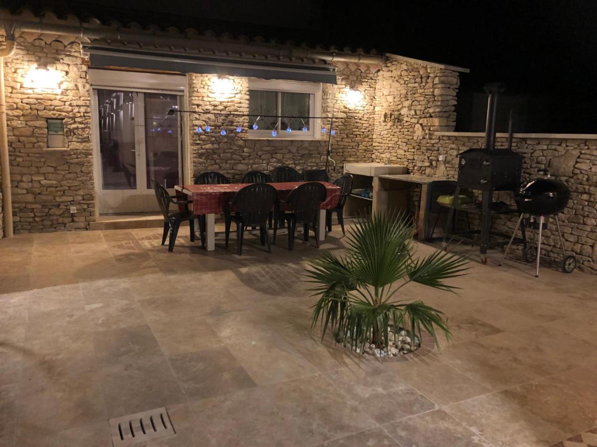 Vila Au Milieu Des Piboules De Provence. LʼIsle-sur-la-Sorgue Exteriér fotografie